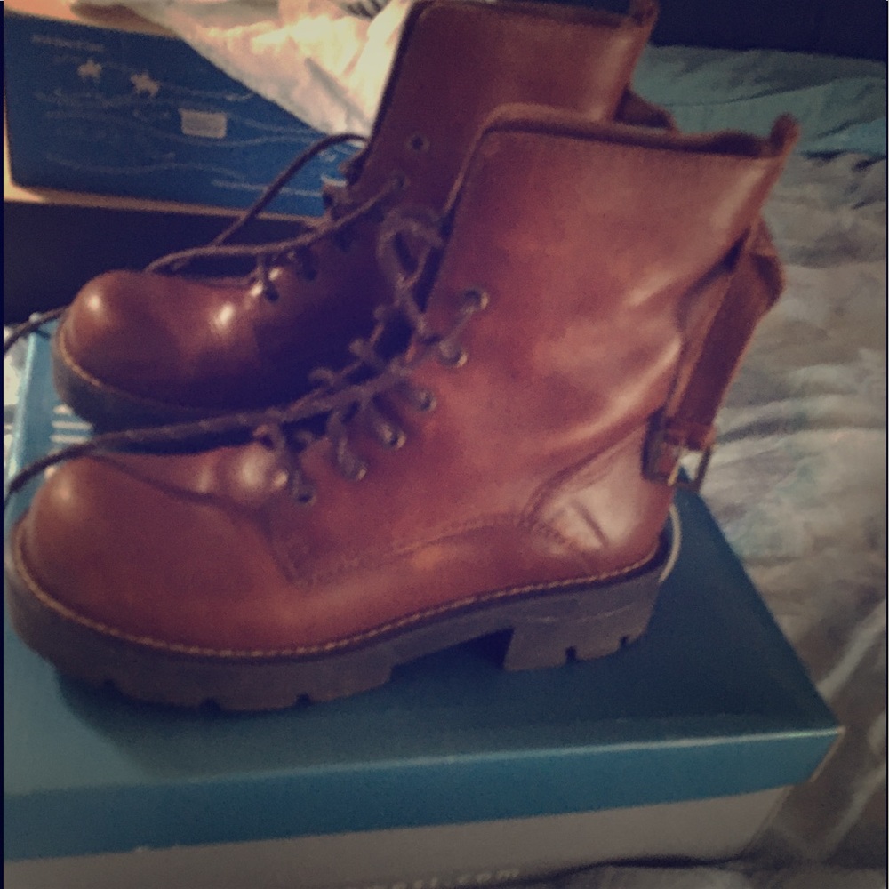 Vintage Nine West, Doc Marten type boots!